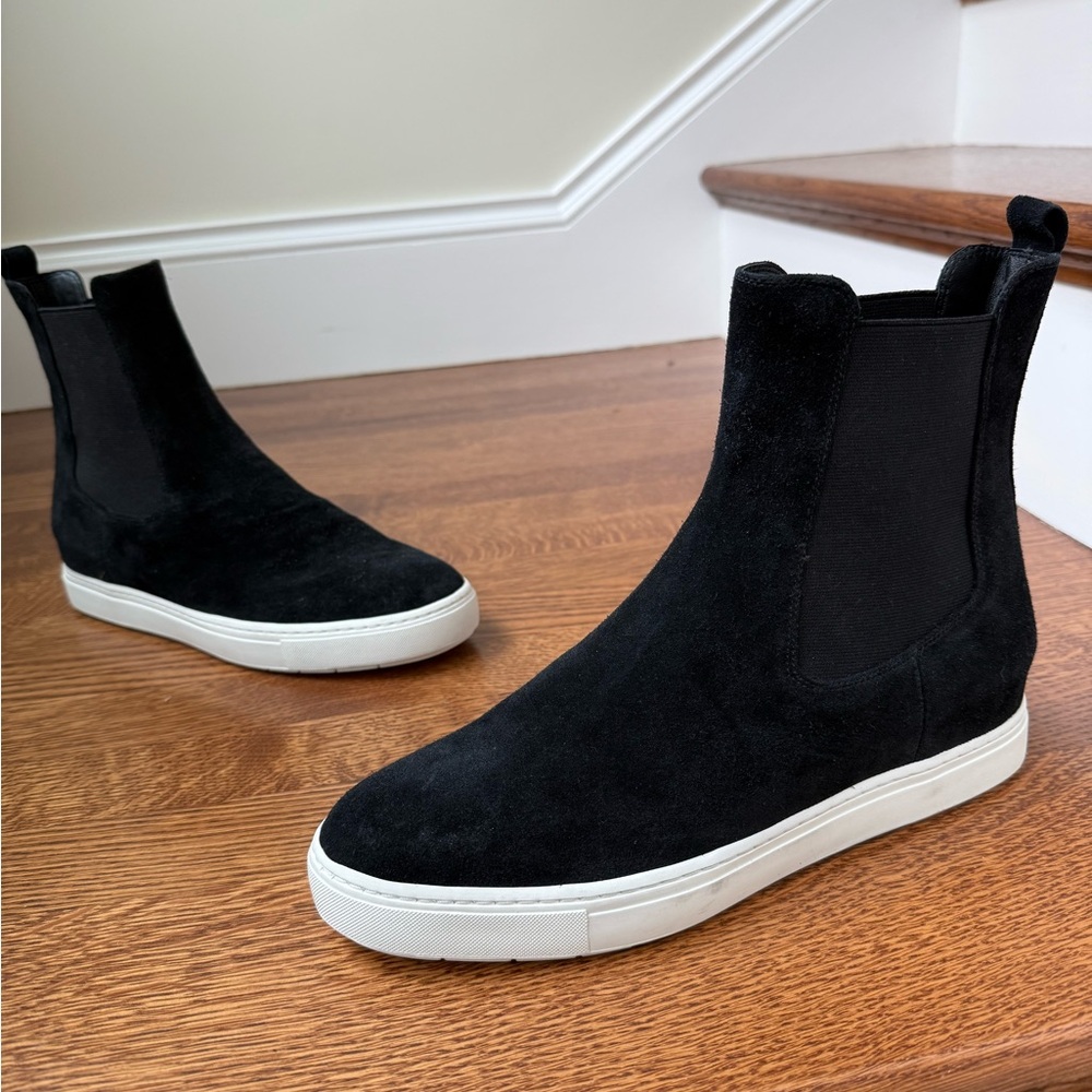 VINCE Suede Leather Chelsea Boots Pull On Black Classic Minimalist Tamas‎ 10